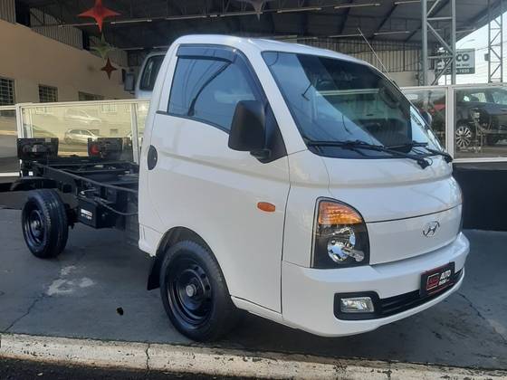 HYUNDAI HR 2.5 LONGO SEM CAÇAMBA 4X2 16V 130CV TURBO INTERCOOLER DIESEL 2P MANUAL